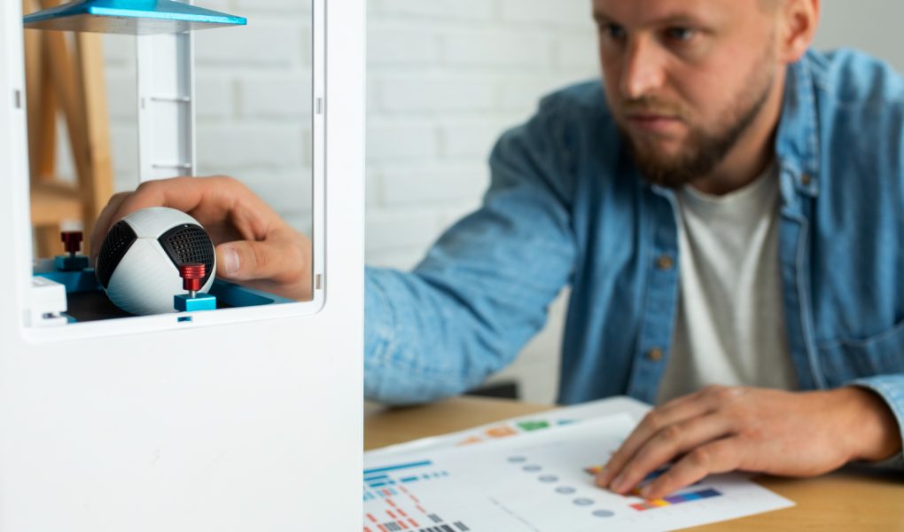 Analisi dei Difetti nello Stampaggio a Iniezione: Cause e Soluzioni Efficaci